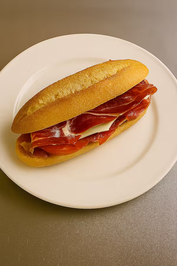 Bocadillo de Jamón Serrano